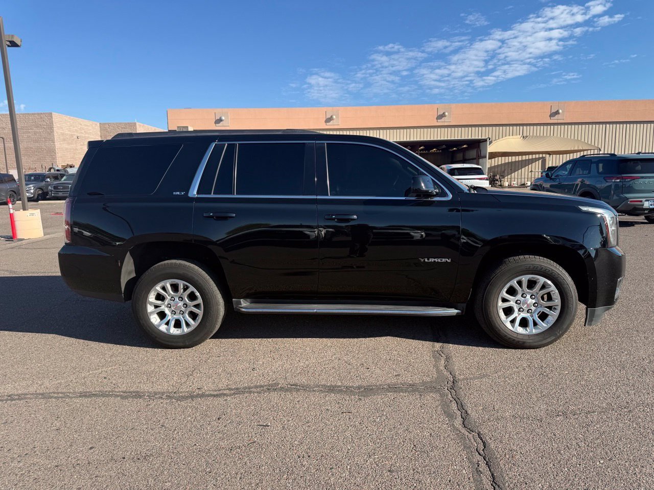 Used 2020 GMC Yukon SLT w/ Open Road Package AWD/4WD image 4