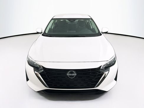 Used 2025 Nissan Sentra S image 2