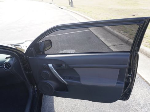 Used 2015 Scion tC Sports Coupe 6-Spd AT image 16