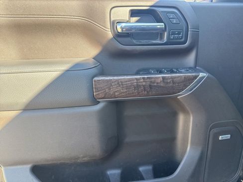 Used 2022 GMC Sierra 2500 Denali w/ Denali Ultimate Package image 11