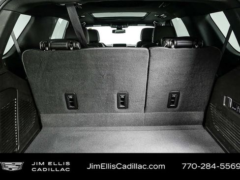 Used 2022 GMC Yukon SLT w/ SLT Premium Package RWD image 33