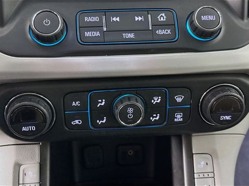 Used 2019 GMC Acadia SLT FWD image 24