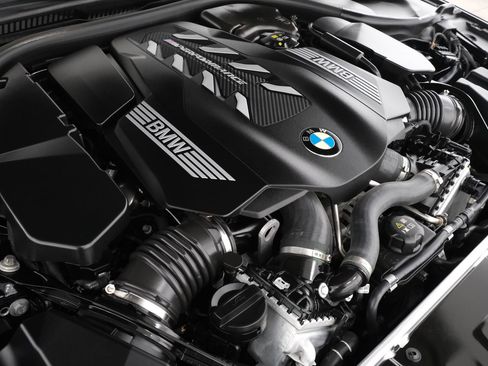 Used 2023 BMW M550i xDrive w/ Executive Package AWD/4WD image 43
