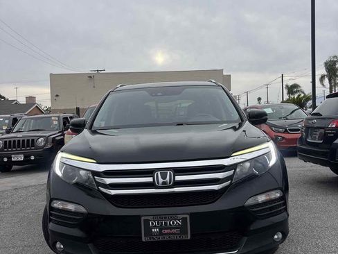 Used 2017 Honda Pilot Elite image 5
