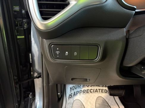Certified 2023 Kia Soul LX w/ Option Group 015 FWD image 18