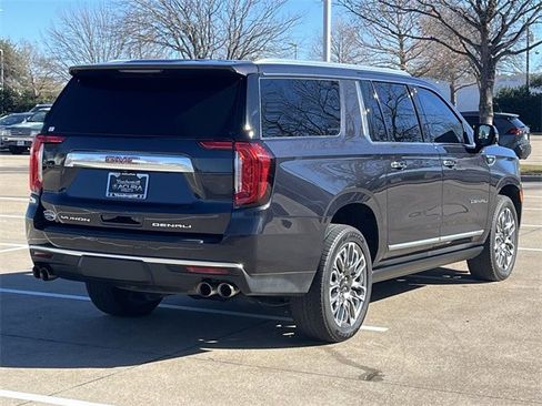 Used 2023 GMC Yukon XL Denali image 4