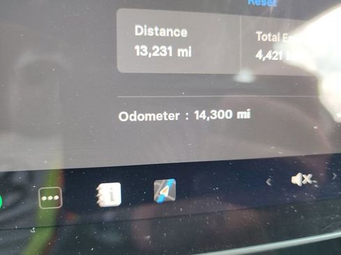 Used 2023 Tesla Model 3 Performance image 13