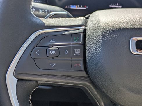 New 2026 Jeep Grand Cherokee L Laredo RWD image 20