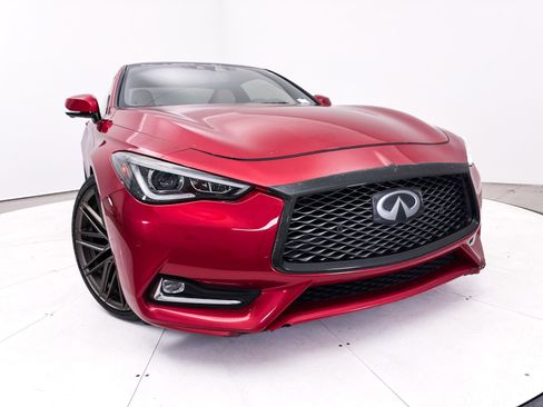 Used 2017 INFINITI Q60 Red Sport 400 image 8