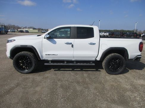 New 2026 GMC Canyon Denali image 10