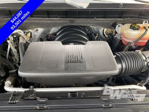 Used 2023 Chevrolet Suburban Z71 w/ Luxury Package AWD/4WD image 14
