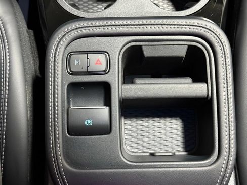 Used 2025 Ford Mustang Mach-E Premium AWD/4WD image 17