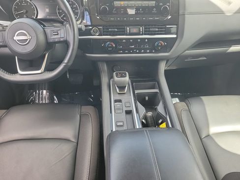 Used 2024 Nissan Pathfinder SL w/ Cargo Package FWD image 19