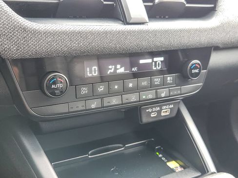 Certified 2026 Subaru Outback Limited AWD/4WD image 15