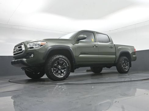 Used 2021 Toyota Tacoma SR5 w/ Trail Edition AWD/4WD image 53