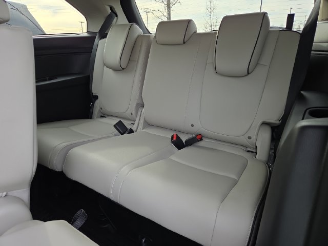 New 2026 Honda Odyssey Touring image 7