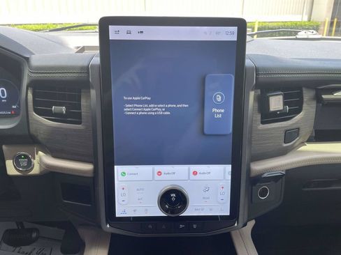 Used 2024 Ford Expedition Limited RWD image 21
