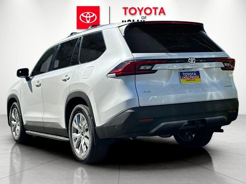 New 2026 Toyota Grand Highlander Limited image 6