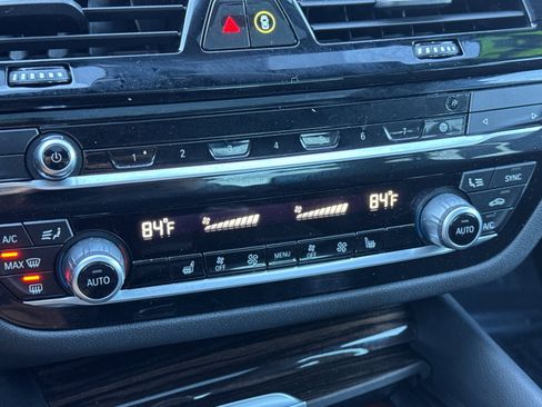 Used 2023 BMW 530i w/ Premium Package image 20