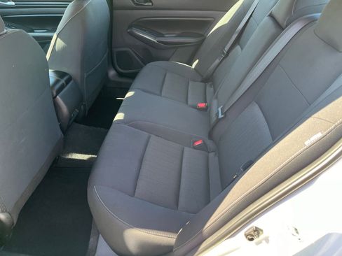 Used 2025 Nissan Altima 2.5 SV image 24