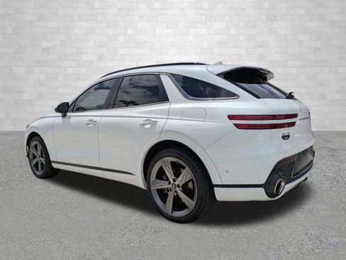 Used 2022 Genesis GV70 3.5T Sport w/ Sport Prestige Package AWD/4WD image 4