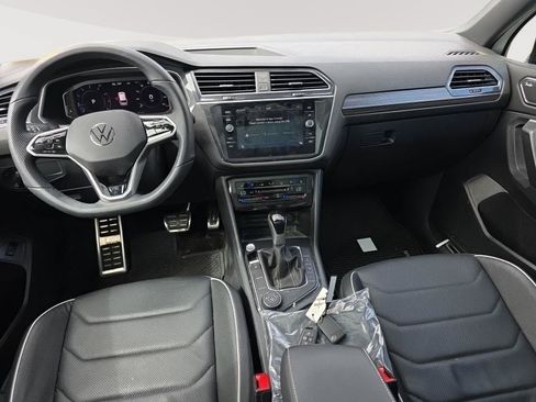 Used 2023 Volkswagen Tiguan SEL R-Line AWD/4WD image 7