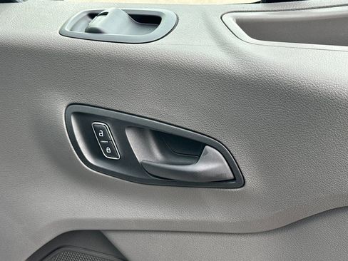 New 2026 Ford Transit 250 148 Medium Roof image 20