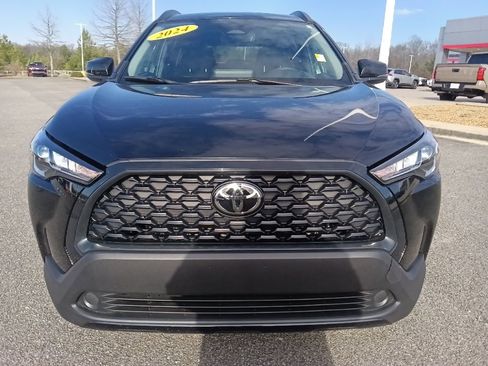 Used 2024 Toyota Corolla Cross LE w/ Moonroof Package image 8