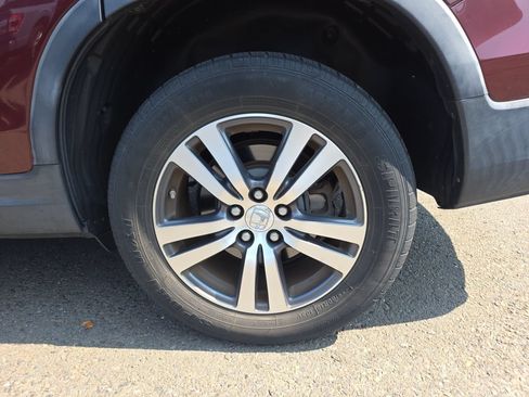 Used 2018 Honda Pilot EX image 12