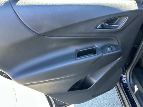 Used 2020 Chevrolet Equinox LT w/ Driver Convenience Package image 23