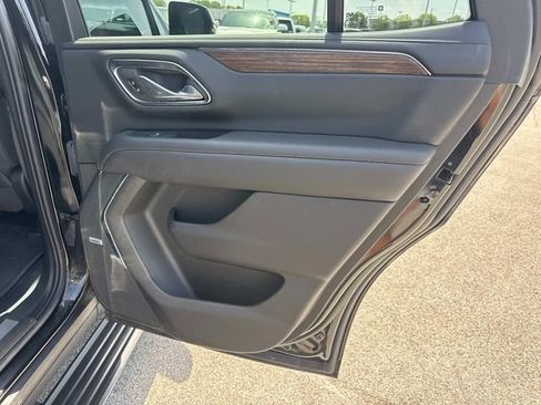 Used 2023 Chevrolet Tahoe High Country w/ Premium Package 2 AWD/4WD image 25