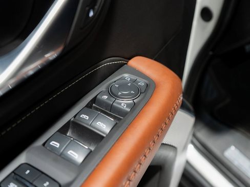 Used 2024 GMC Yukon Denali Ultimate image 31