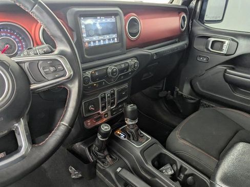 Used 2018 Jeep Wrangler Unlimited Rubicon image 13