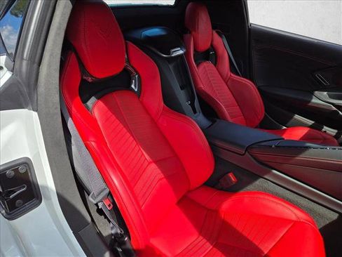 Used 2025 Chevrolet Corvette Z06 image 19