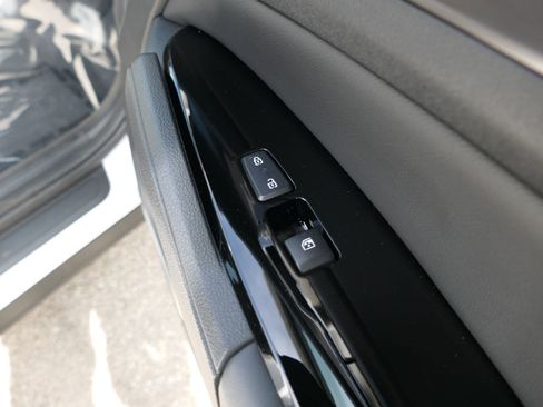 Used 2023 Kia Sportage EX image 27