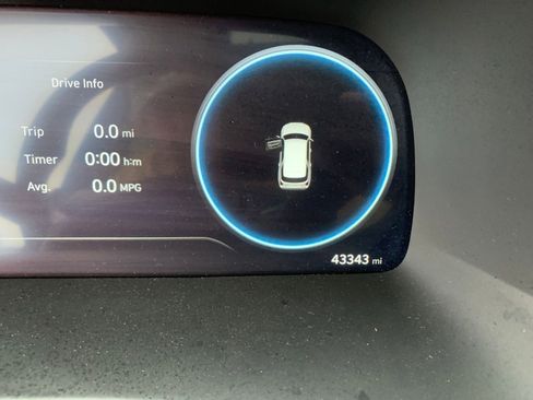 Used 2024 Hyundai Palisade Calligraphy image 18