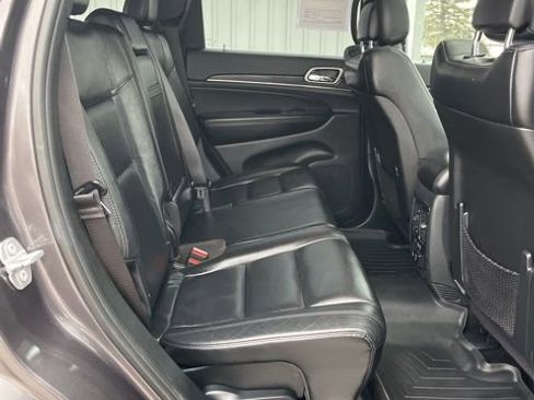 Used 2019 Jeep Grand Cherokee Limited image 29