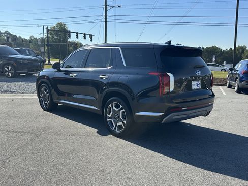 Used 2023 Hyundai Palisade Limited FWD image 7