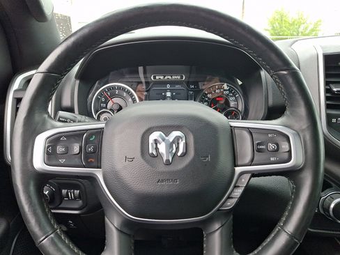 Used 2019 RAM 1500 Big Horn AWD/4WD image 18