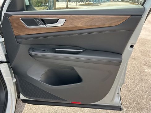 New 2026 Volkswagen Atlas SE FWD image 42