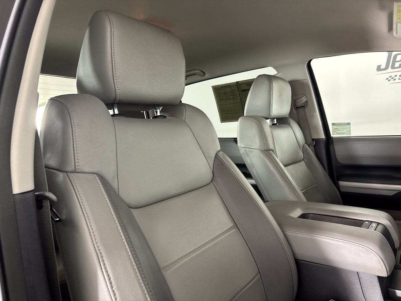 Used 2018 Toyota Tundra Limited AWD/4WD image 26