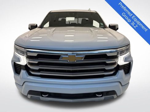 Used 2022 Chevrolet Silverado 1500 High Country image 2