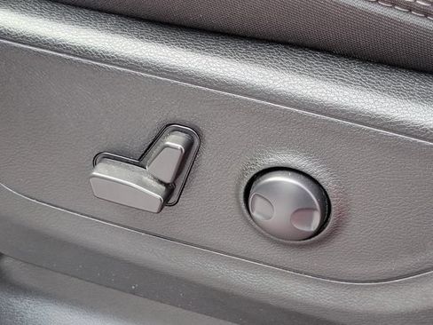 Used 2023 RAM 1500 Big Horn AWD/4WD image 11