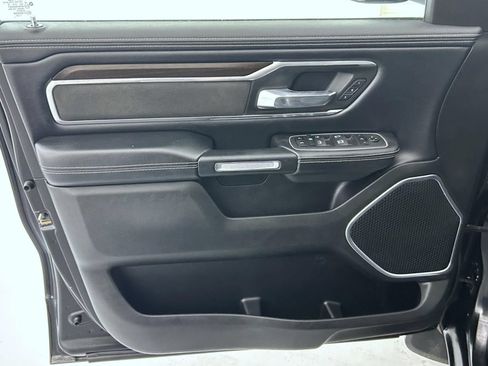 Used 2022 RAM 1500 Laramie AWD/4WD image 9