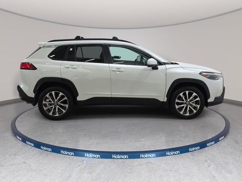 Certified 2023 Toyota Corolla Cross XLE w/ Convenience Package image 4