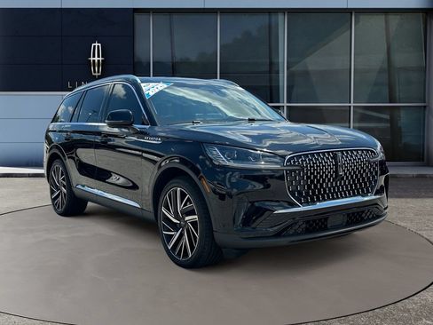 Used 2025 Lincoln Aviator Reserve w/ Equipment Group 201A AWD/4WD image 4