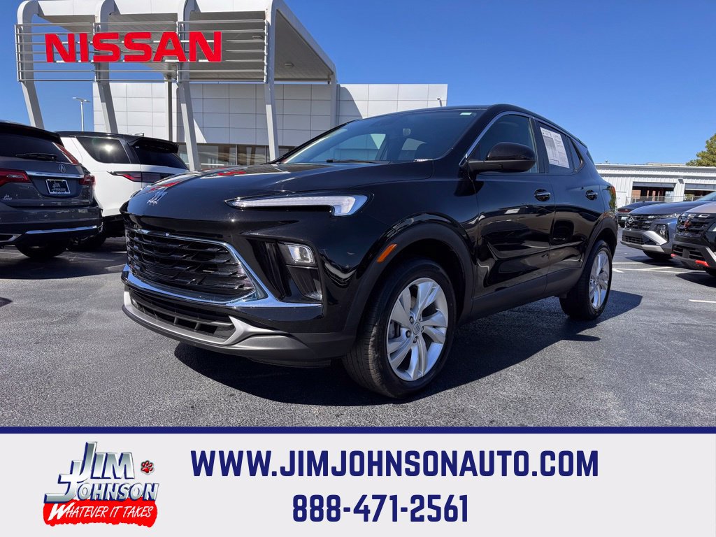 Used 2025 Buick Encore GX Preferred w/ Comfort Package AWD/4WD image 1