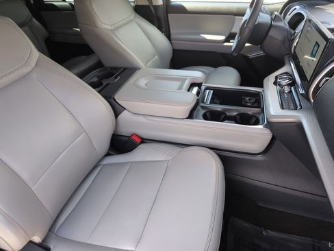 Certified 2025 Ford Expedition Max Active RWD image 37