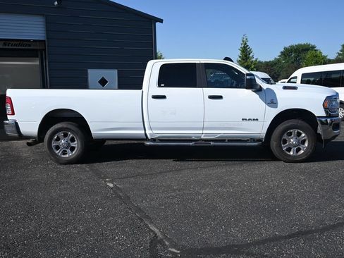 Used 2024 RAM 3500 Big Horn AWD/4WD image 4