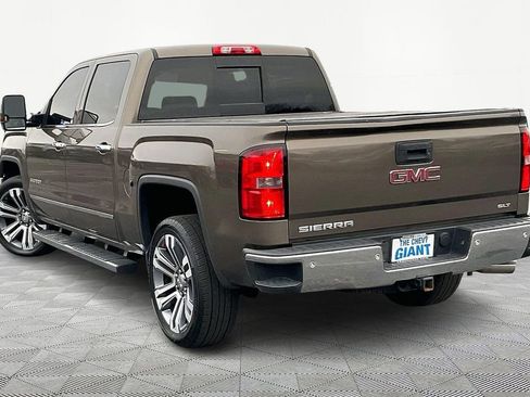 Used 2015 GMC Sierra 1500 SLT w/ SLT Crew Cab Value Package image 4